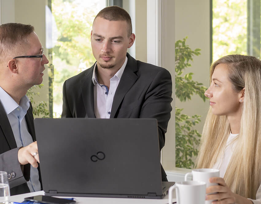 Meeting in einem klein- und mittelständischen Unternehmen